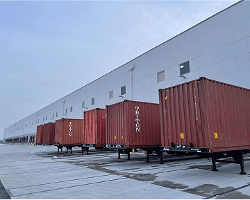 tourists.warehouse.warehouse4